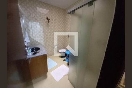 Casa à venda com 300m², 6 quartos e 3 vagas