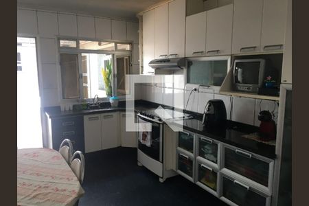 Casa à venda com 380m², 3 quartos e 4 vagas