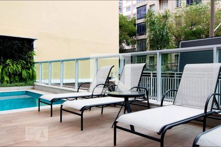 Apartamento à venda com 65m², 2 quartos e 1 vaga Apartamento à venda com 65m², 2 quartos e 1 vagaÁrea comum - Piscina