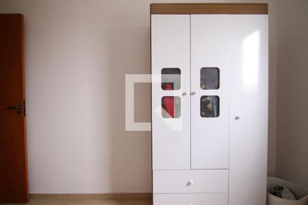 Casa à venda com 84m², 3 quartos e 2 vagasQuarto 2