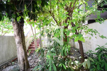 Casa à venda com 170m², 4 quartos e 2 vagasQuintal