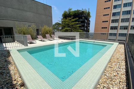 Studio à venda com 30m², 1 quarto e sem vagaÁrea comum - Piscina
