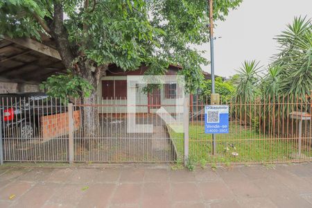 Casa à venda com 105m², 4 quartos e 1 vagaFachada