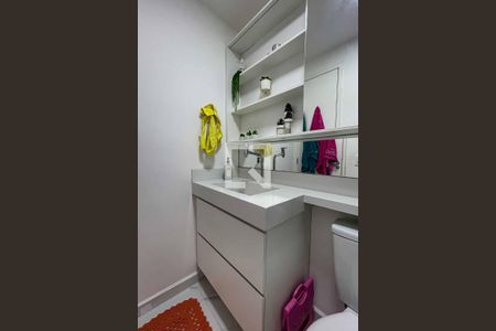 Apartamento à venda com 60m², 2 quartos e sem vaga Apartamento à venda com 60m², 2 quartos e sem vagaBanheiro