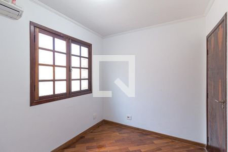 Quarto 1 de casa para alugar com 3 quartos, 182m² em Vila Osasco, Osasco