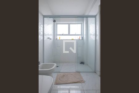 Apartamento para alugar com 170m², 2 quartos e 1 vaga Apartamento para alugar com 170m², 2 quartos e 1 vagaSuíte 2 - Banheiro