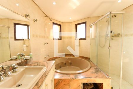 Apartamento à venda com 200m², 4 quartos e 3 vagasBanheiro Suíte