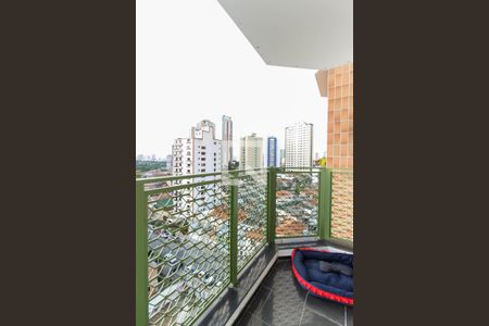 Apartamento à venda com 200m², 4 quartos e 3 vagasVaranda Quarto 3