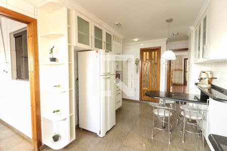 Apartamento à venda com 200m², 4 quartos e 3 vagasCozinha