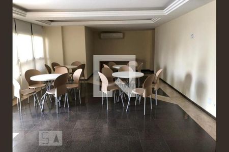 Apartamento à venda com 200m², 4 quartos e 3 vagasSalão de Festas