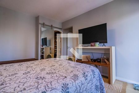 Apartamento à venda com 208m², 4 quartos e 3 vagas Apartamento à venda com 208m², 4 quartos e 3 vagasQuarto 4 -suíte