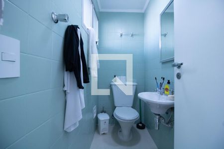 Apartamento à venda com 208m², 4 quartos e 3 vagas Apartamento à venda com 208m², 4 quartos e 3 vagasBanheiro de Serviço