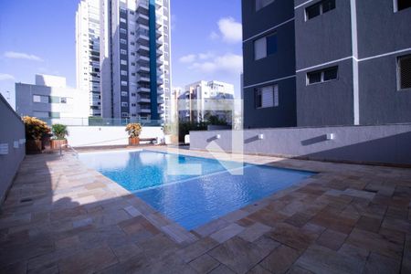 Apartamento à venda com 208m², 4 quartos e 3 vagas Apartamento à venda com 208m², 4 quartos e 3 vagasÁrea comum - Piscina
