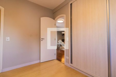 Apartamento à venda com 208m², 4 quartos e 3 vagas Apartamento à venda com 208m², 4 quartos e 3 vagasQuarto 1