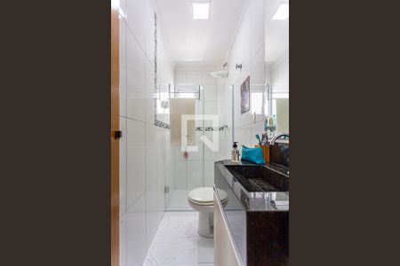 Apartamento à venda com 143m², 2 quartos e 2 vagas Apartamento à venda com 143m², 2 quartos e 2 vagasBanheiro da Suite