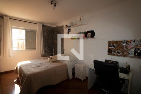 Apartamento à venda com 240m², 4 quartos e 2 vagas Apartamento à venda com 240m², 4 quartos e 2 vagasQuarto 4