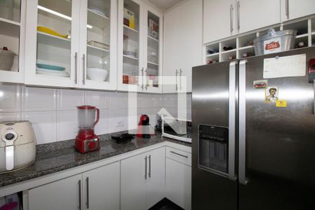 Apartamento à venda com 240m², 4 quartos e 2 vagas Apartamento à venda com 240m², 4 quartos e 2 vagasCozinha