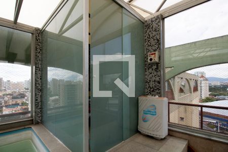 Apartamento à venda com 240m², 4 quartos e 2 vagas Apartamento à venda com 240m², 4 quartos e 2 vagasSauna