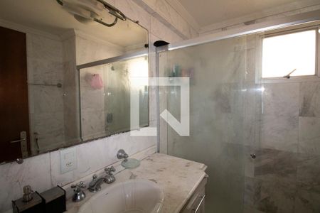 Apartamento à venda com 240m², 4 quartos e 2 vagas Apartamento à venda com 240m², 4 quartos e 2 vagasSuite Quarto 4