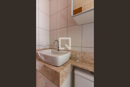 Banheiro de apartamento para alugar com 1 quarto, 32m² em Santa Maria, Osasco