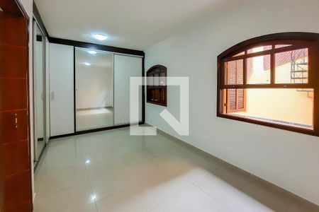 Casa à venda com 211m², 2 quartos e 3 vagasSuíte 2