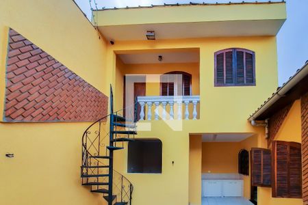 Casa à venda com 211m², 2 quartos e 3 vagasEdícula