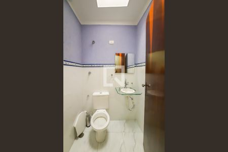 Casa à venda com 211m², 2 quartos e 3 vagasLavabo