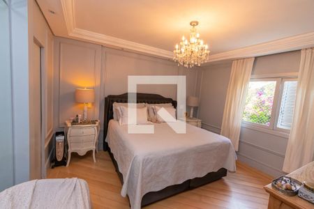 Casa de condomínio à venda com 439m², 4 quartos e 4 vagas Casa de condomínio à venda com 439m², 4 quartos e 4 vagasSuite 1