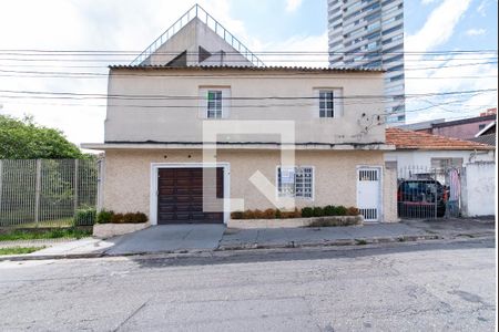 Casa à venda com 105m², 2 quartos e 1 vaga Casa à venda com 105m², 2 quartos e 1 vagaFachada
