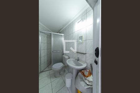 Casa à venda com 105m², 2 quartos e 1 vaga Casa à venda com 105m², 2 quartos e 1 vagaBanheiro