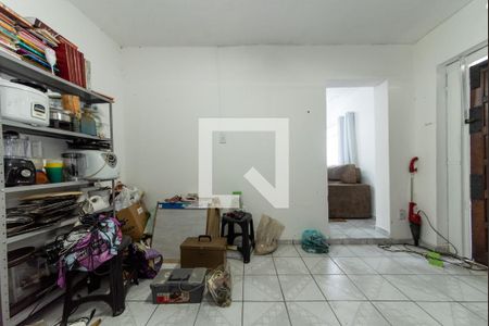 Casa à venda com 105m², 2 quartos e 1 vaga Casa à venda com 105m², 2 quartos e 1 vagaQuarto de Serviço