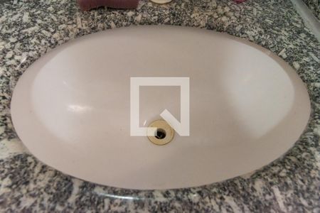 Apartamento à venda com 60m², 2 quartos e 1 vaga Apartamento à venda com 60m², 2 quartos e 1 vagaBanheiro