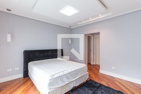 Casa à venda com 550m², 4 quartos e 4 vagasSuíte 4