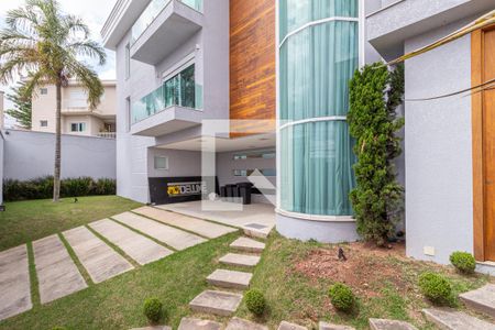 Casa à venda com 550m², 4 quartos e 4 vagasGaragem