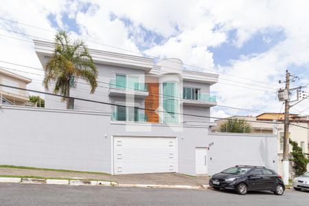 Casa à venda com 550m², 4 quartos e 4 vagasFachada
