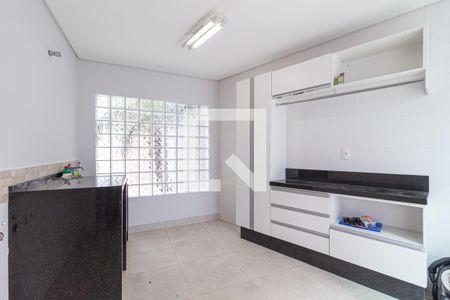 Casa à venda com 550m², 4 quartos e 4 vagasÁrea de serviço
