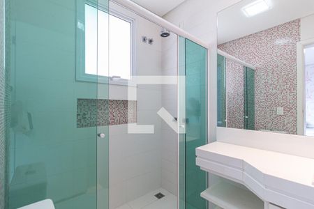 Casa à venda com 550m², 4 quartos e 4 vagasBanheiro da suíte 3