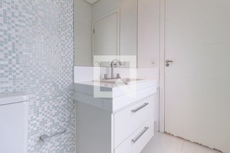 Casa à venda com 550m², 4 quartos e 4 vagasBanheiro da suíte 2