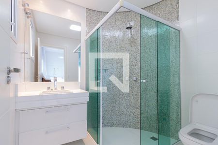 Casa à venda com 550m², 4 quartos e 4 vagasBanheiro da suíte 1