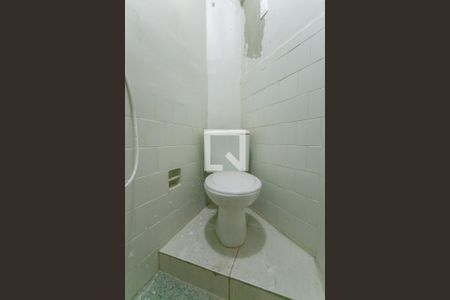 Apartamento à venda com 100m², 2 quartos e sem vaga Apartamento à venda com 100m², 2 quartos e sem vagaBanheiro de serviço