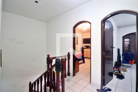 Casa à venda com 150m², 4 quartos e 4 vagasEscada