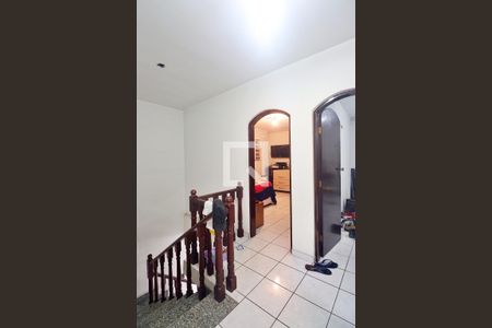 Casa à venda com 150m², 4 quartos e 4 vagasEscada