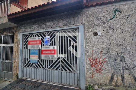 Casa à venda com 150m², 4 quartos e 4 vagasFachada