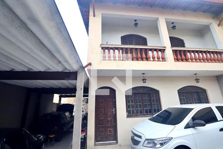 Casa à venda com 150m², 4 quartos e 4 vagasGaragem