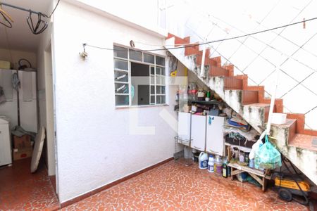 Casa à venda com 140m², 4 quartos e 1 vaga Casa à venda com 140m², 4 quartos e 1 vagaQuintal