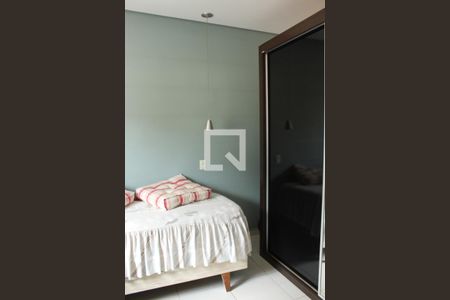 Casa à venda com 243m², 3 quartos e 2 vagasSuíte 2