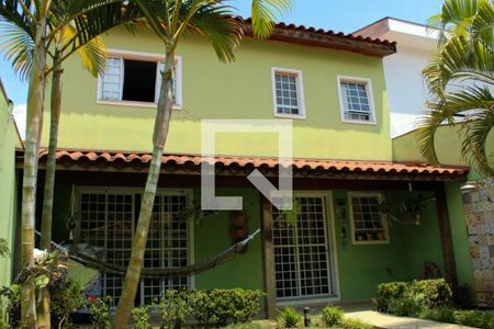Casa à venda com 243m², 3 quartos e 2 vagasQuintal