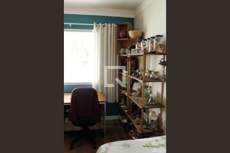 Casa à venda com 243m², 3 quartos e 2 vagasQuarto