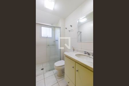 Apartamento à venda com 94m², 3 quartos e 2 vagas Apartamento à venda com 94m², 3 quartos e 2 vagasBanheiro da Suíte