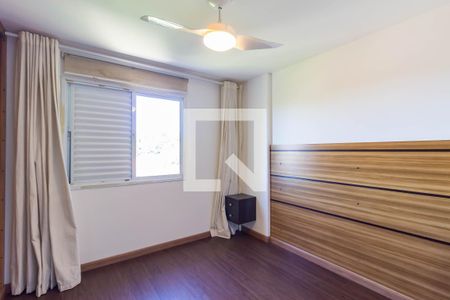 Apartamento à venda com 94m², 3 quartos e 2 vagas Apartamento à venda com 94m², 3 quartos e 2 vagasSuíte